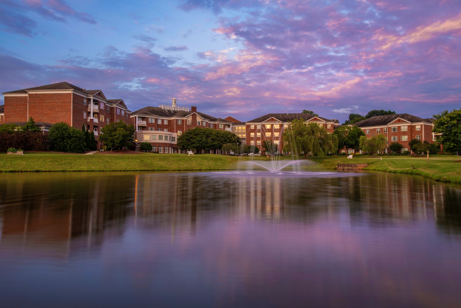 river landing apartments